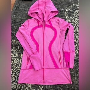 Lululemon discontinued jacket size 8